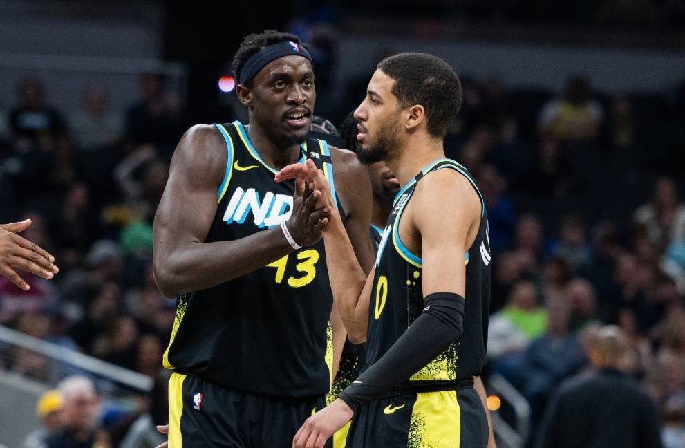 西亚卡姆重返赛场，险胜首场状态出色，尤文图斯观众沸腾！观众掌声雷动(佩洛西访台事件全过程)