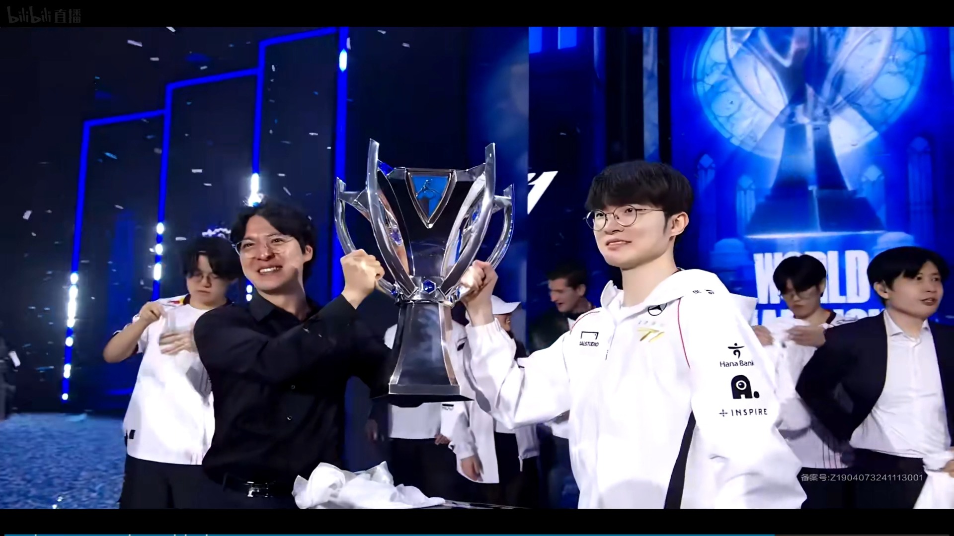 faker比赛高光时刻 faker比赛高光时刻