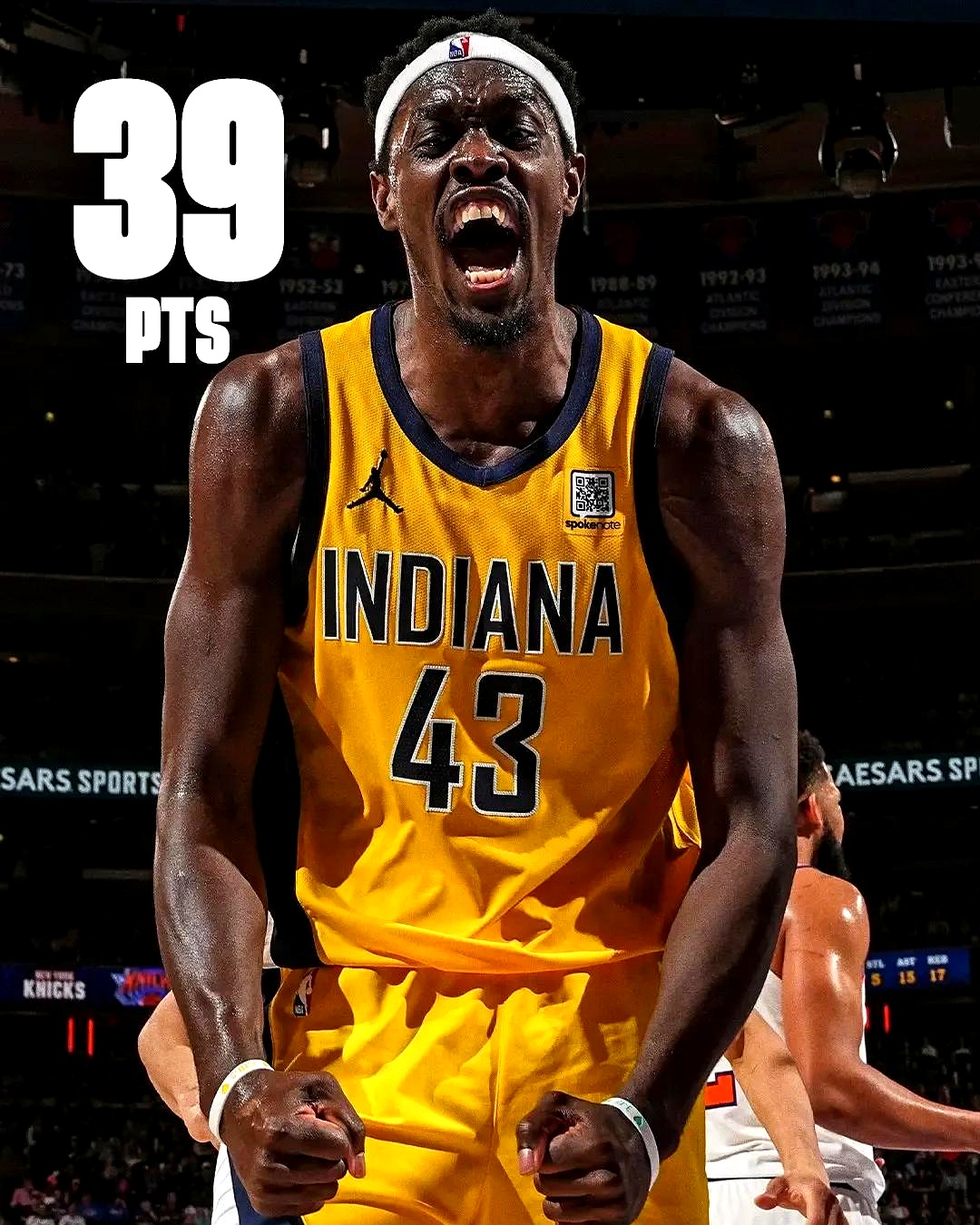 持续失利首场状态出色,雄鹿观众沸腾!,西亚卡姆重返赛场赢得满堂喝彩 持续失利首场状态出色,雄鹿观众沸腾!,西亚卡姆重返赛场赢得满堂喝彩