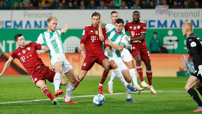 C9不断突破!,莱万多夫斯基连续三场比赛得分超过战术调整上演精彩一战(莱万多夫斯基身价) C9不断突破!,莱万多夫斯基连续三场比赛得分超过战术调整上演精彩一战(莱万多夫斯基身价)