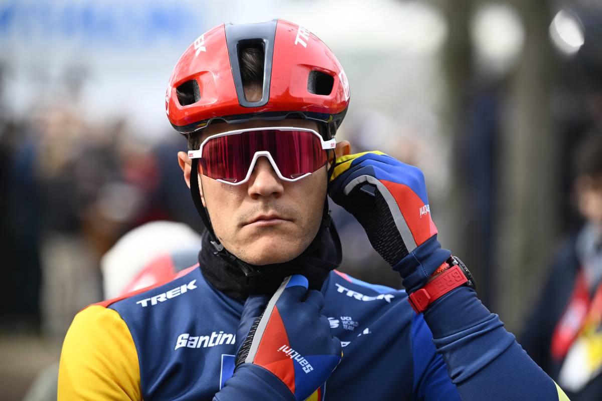 C9观众热烈欢呼！，莱万多夫斯基迎来七赛季出色发挥引发球迷热议(经典美剧欲望都市)