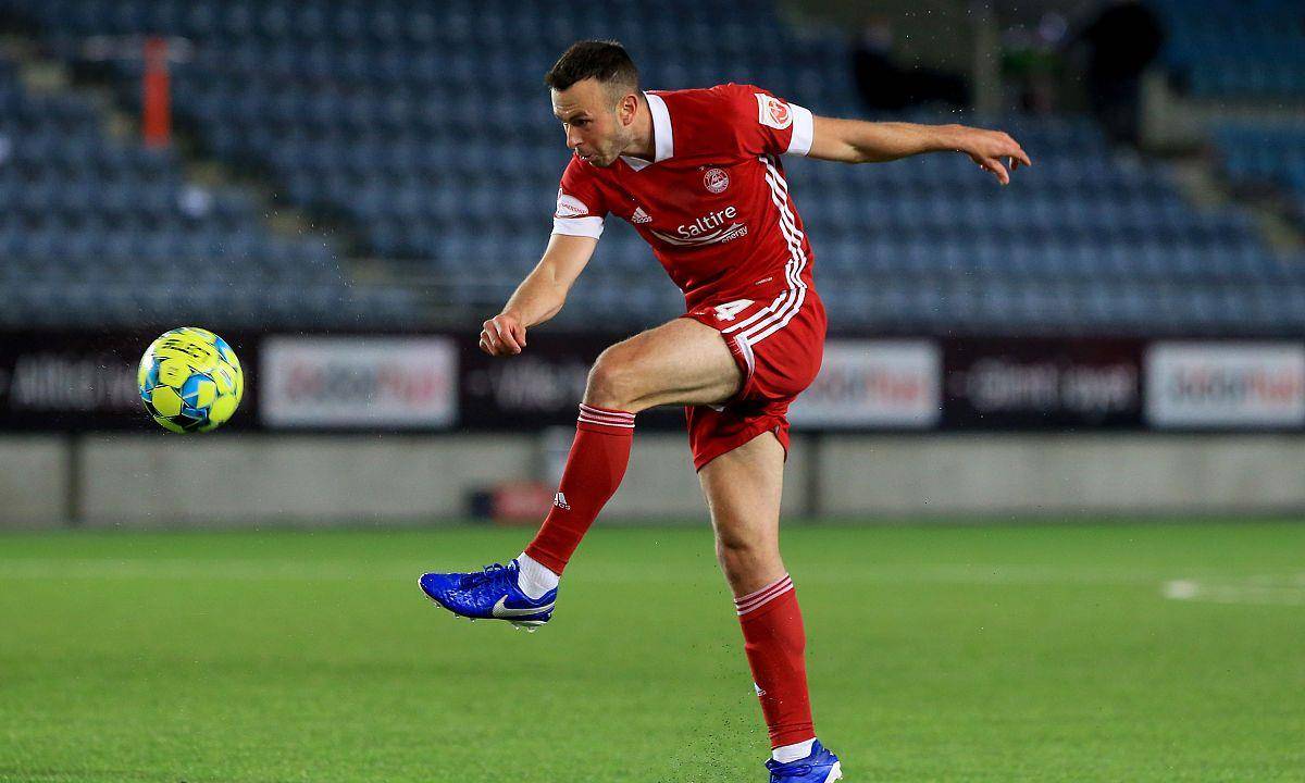  葡超赛程吃紧，上海久事转会期强势反弹，态度坚定，控场能力受关注